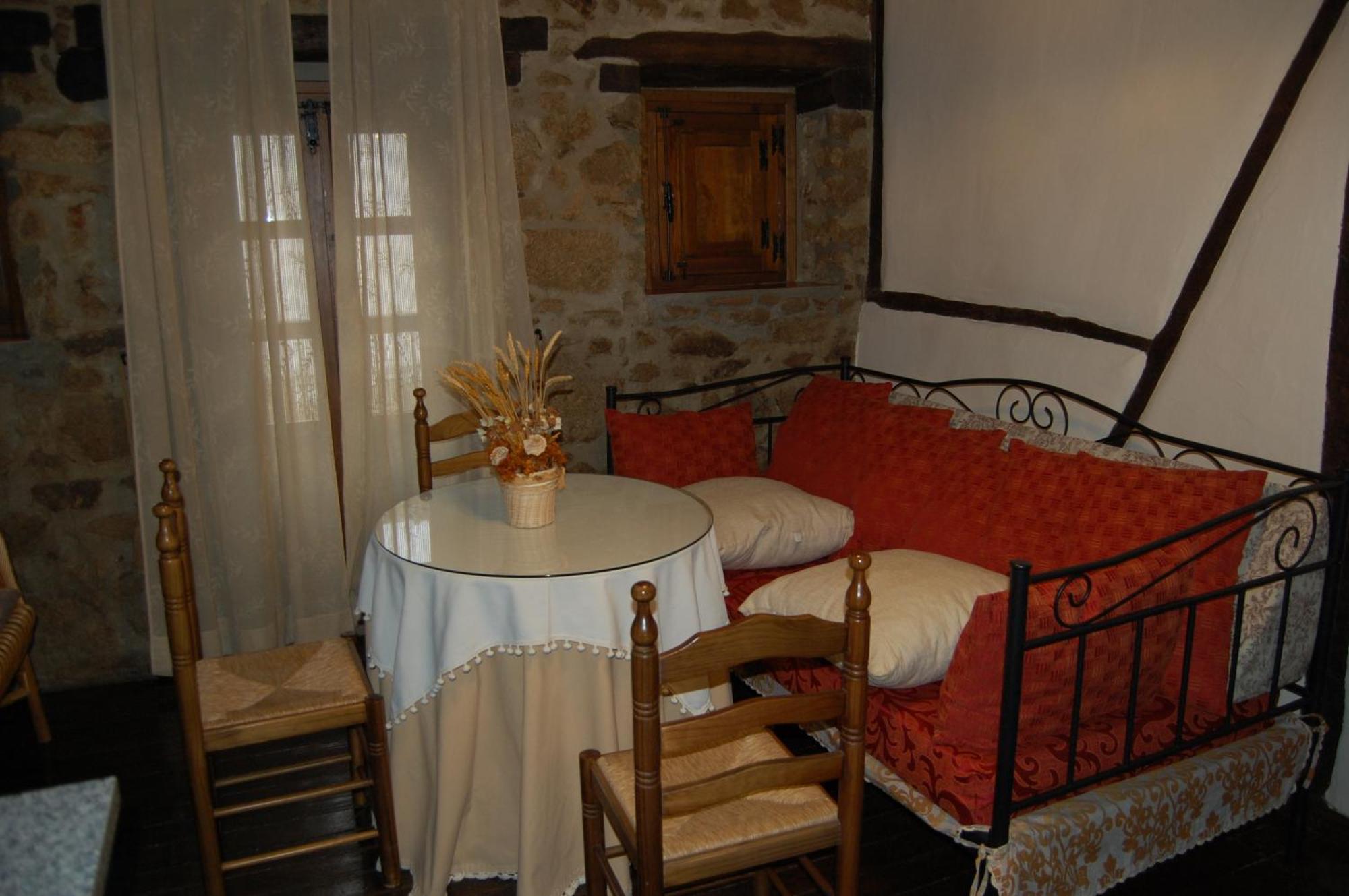 Apartamentos Rurales Tia Josefa Tornavacas Luaran gambar
